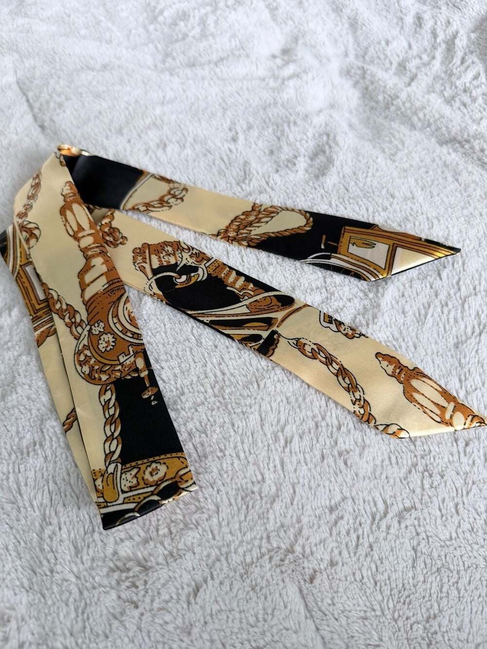 Classic Equestrian Chain and Saddle Print Twilly Scarf